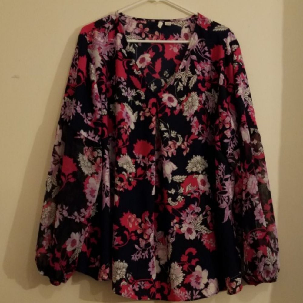 SOLD.  Floral size 22/24 Blouse